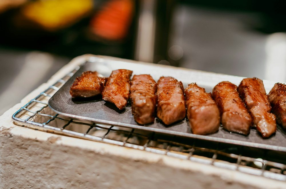 Frisch gegrilltes Fleisch bei Fener Imbiss